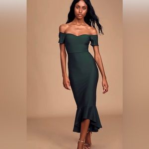 Lulu’s “How Much I Care Dark Green Off-the-Shoulder Midi Dress” NWT. Size M
